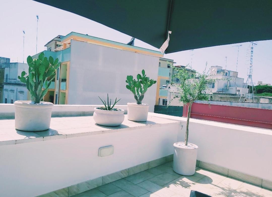 Dimora Asmara 11 15 Apartment Brindisi Exterior foto