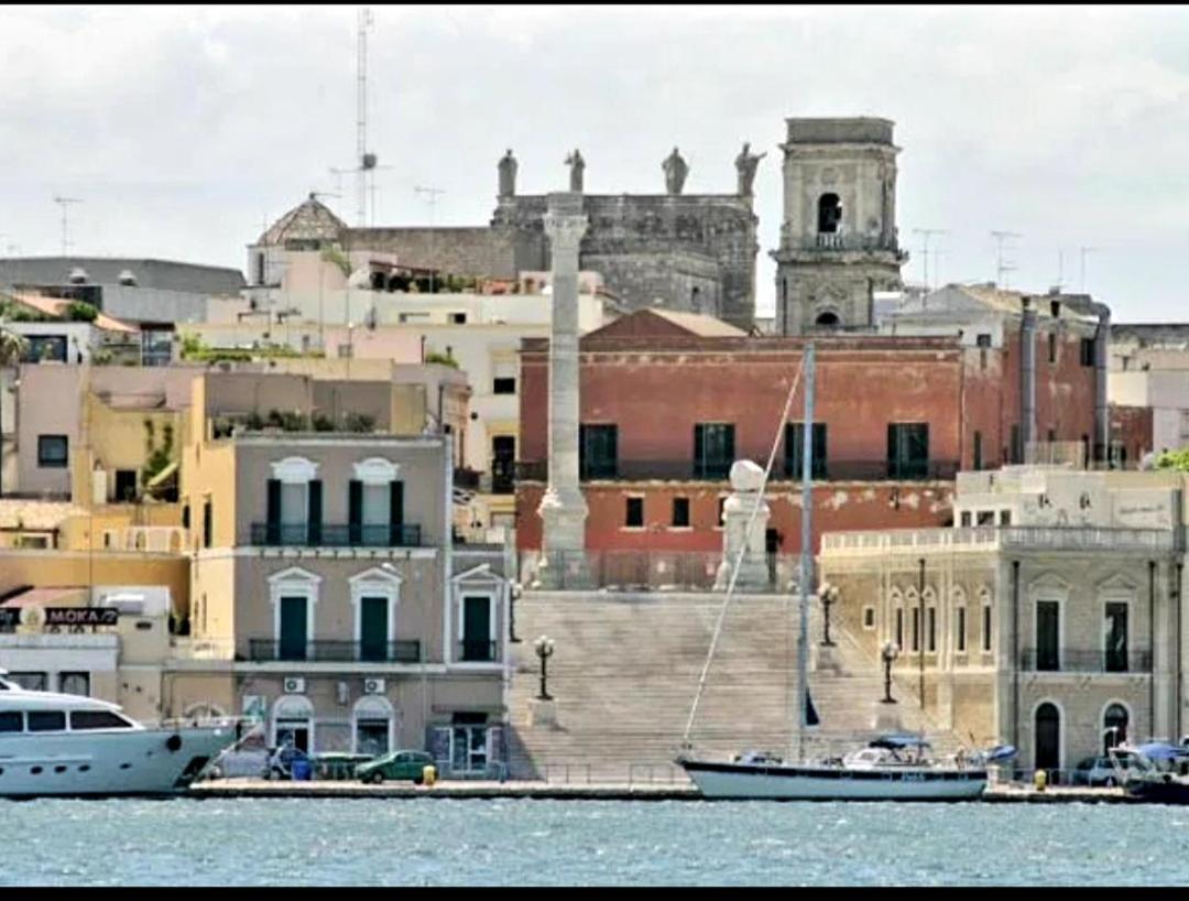 Dimora Asmara 11 15 Apartment Brindisi Exterior foto